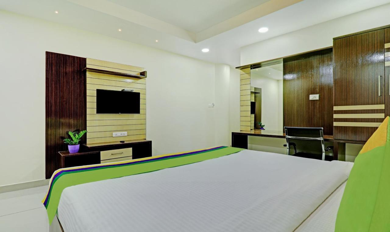 Treebo Trend Arka Vijayawada Hotel Exterior photo