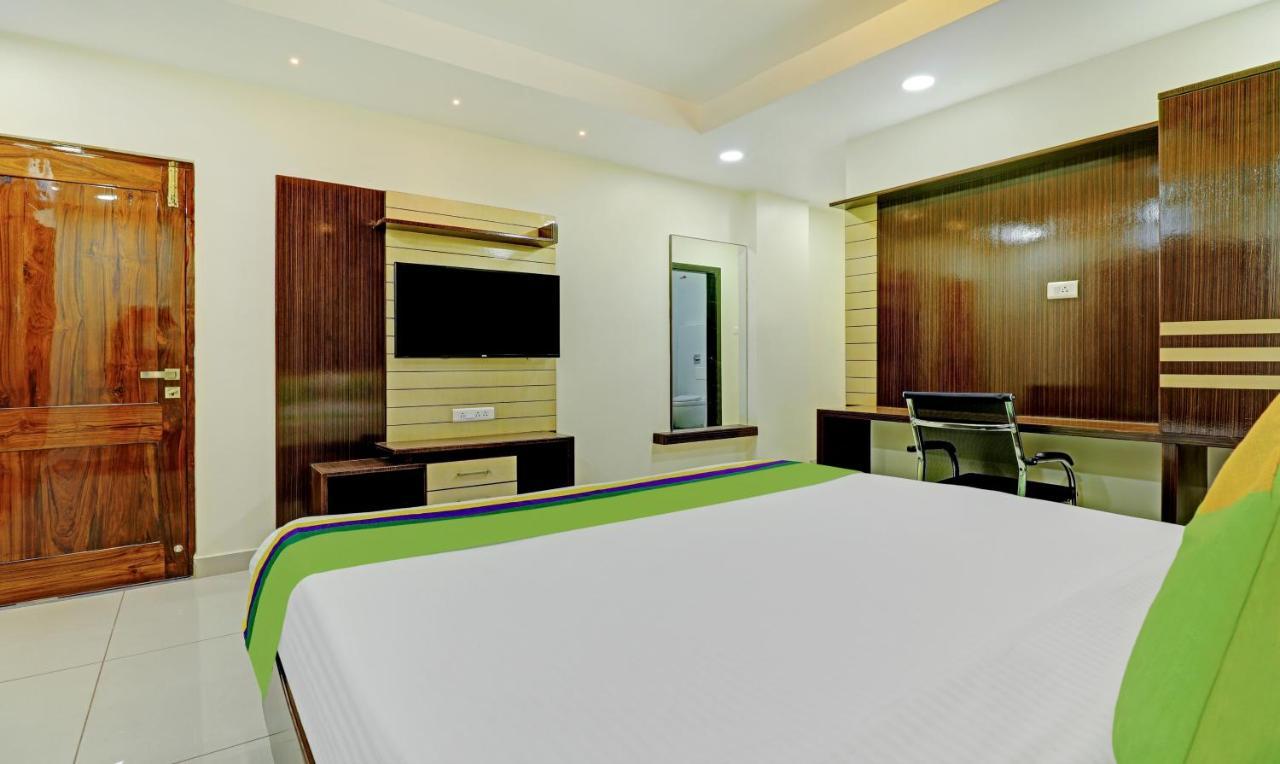 Treebo Trend Arka Vijayawada Hotel Exterior photo